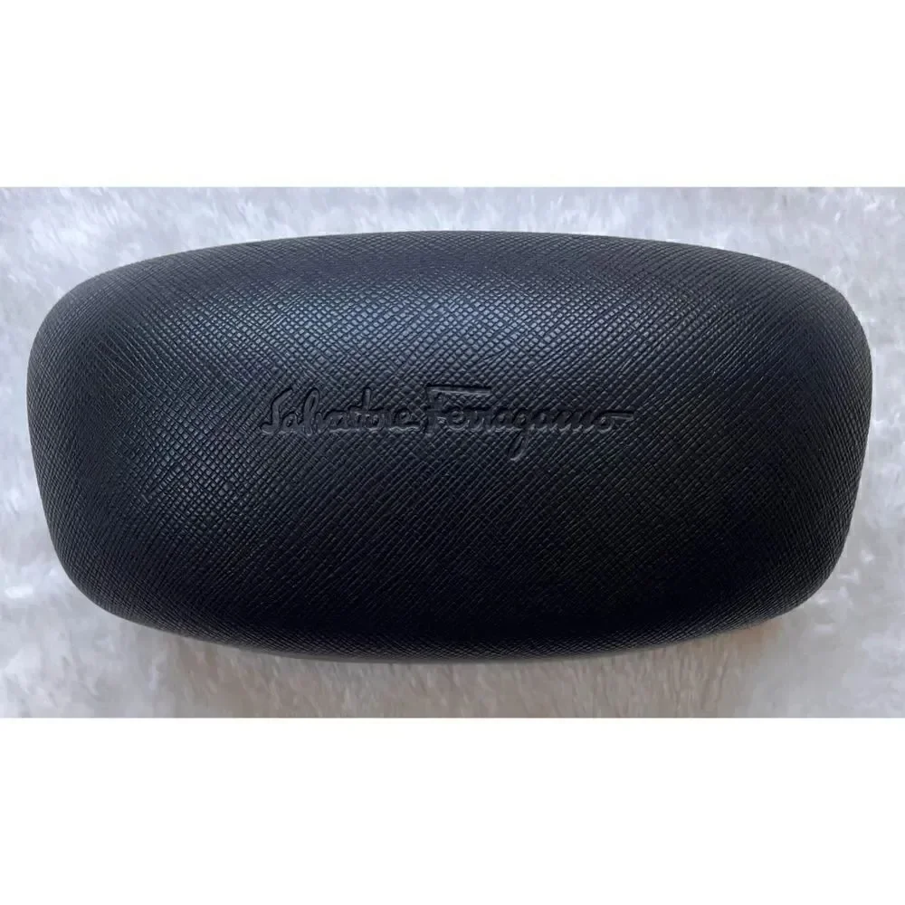 NIB FERRAGAMO Salvatore Ferragamo Gancio 55mm Square Sunglasses, Grey